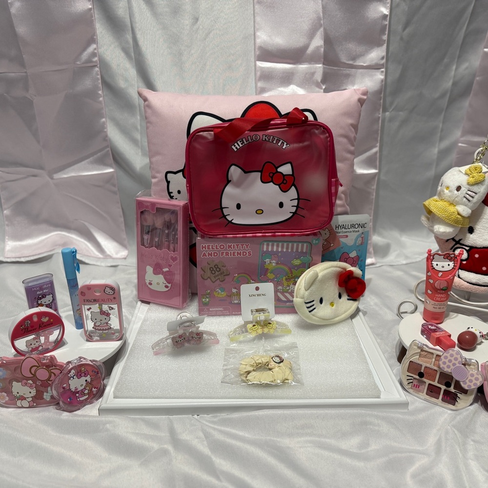 Hello Kitty Bundles!